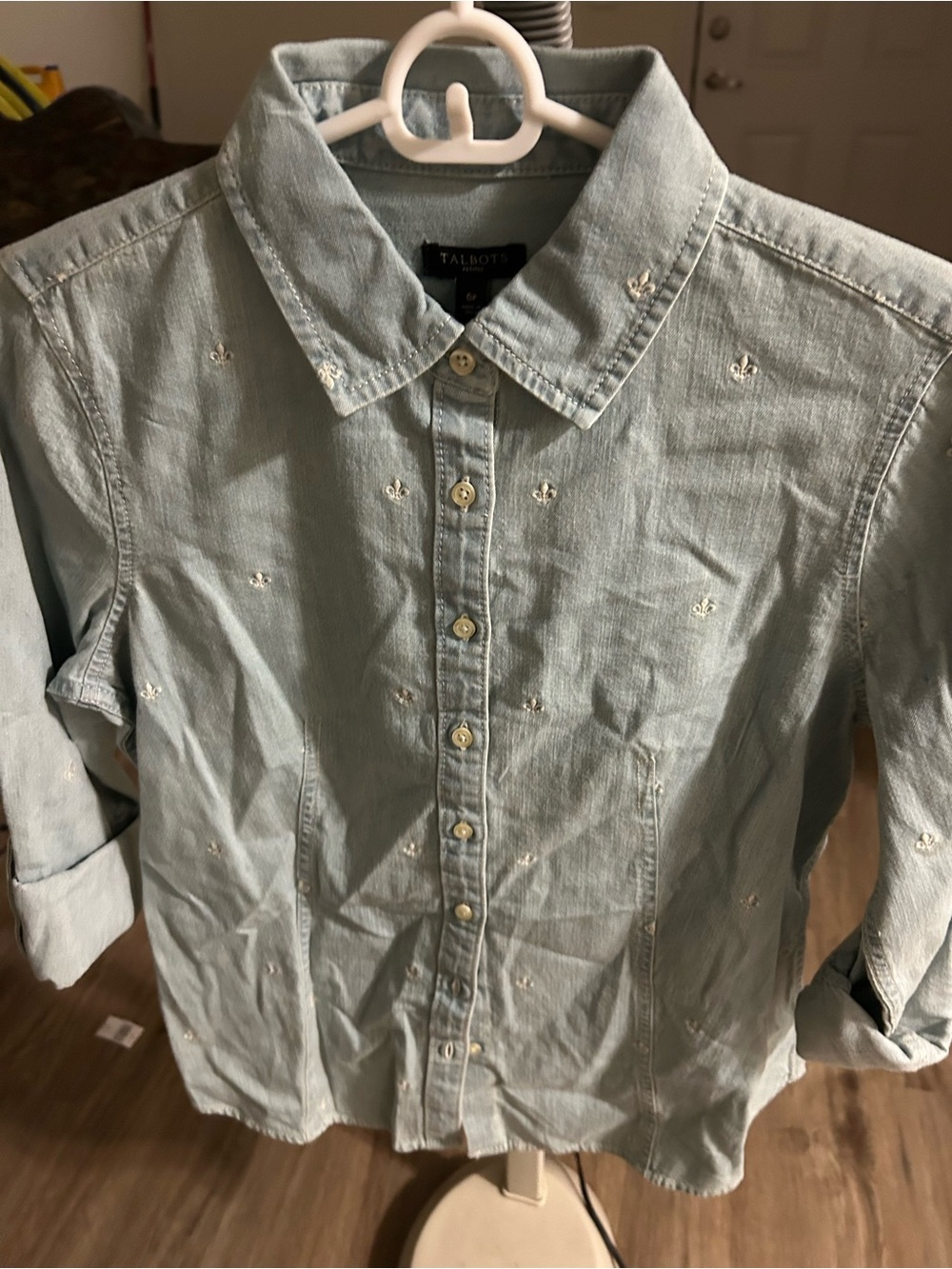 Talbots Light Blue Embroidered Casual Button-Down Shirt